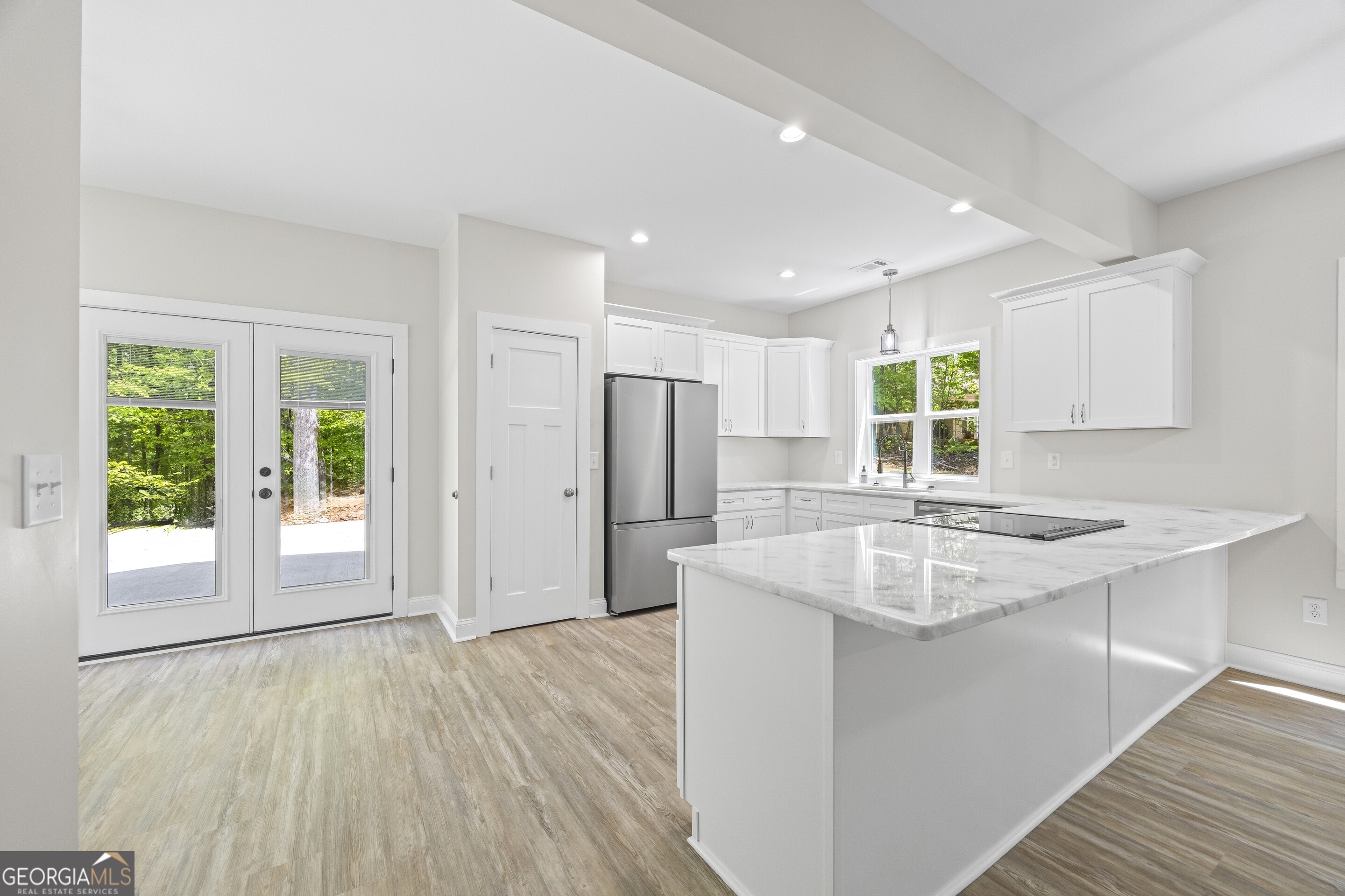 Lavonia, Georgia 30553, United States, 2 Bedrooms Bedrooms, ,3 BathroomsBathrooms,Residential,Active,119705