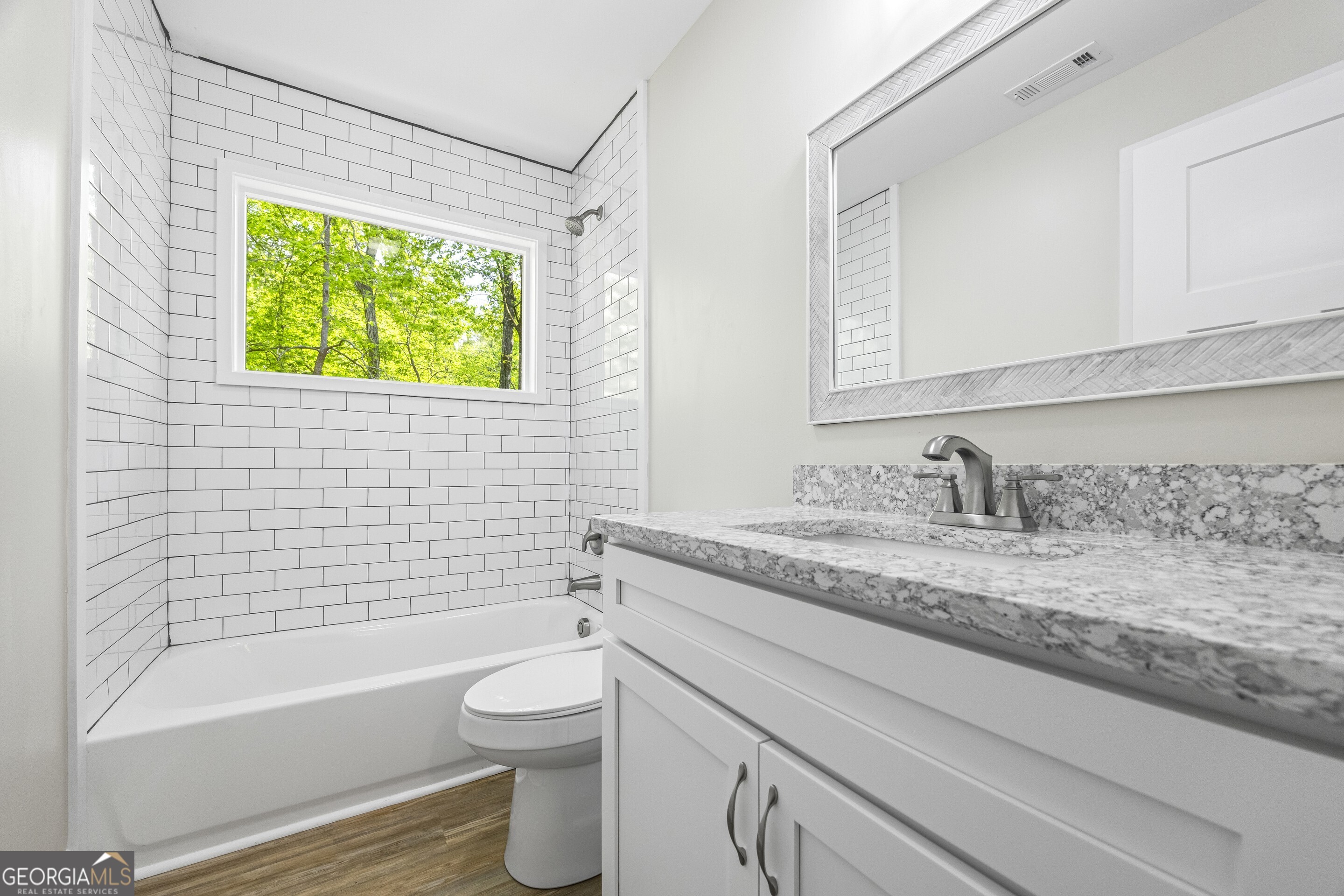 Lavonia, Georgia 30553, United States, 2 Bedrooms Bedrooms, ,3 BathroomsBathrooms,Residential,Active,119705