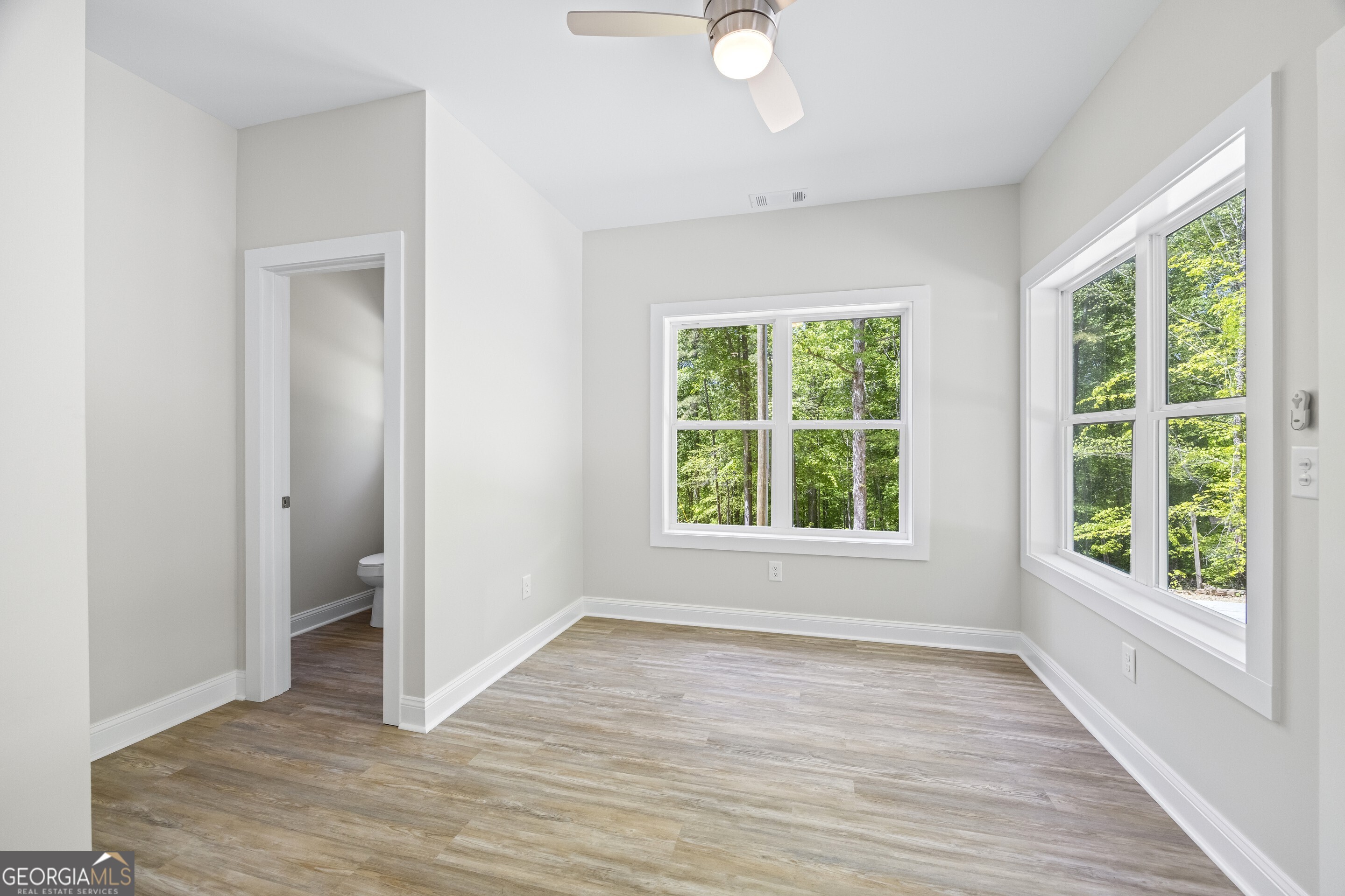 Lavonia, Georgia 30553, United States, 2 Bedrooms Bedrooms, ,3 BathroomsBathrooms,Residential,Active,119705