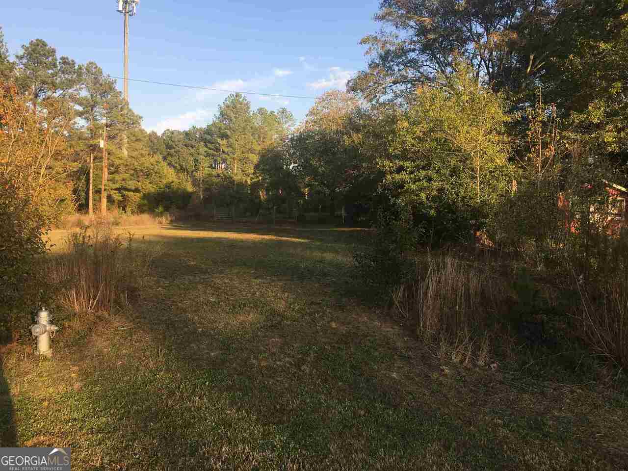 1810 Highway 138 E