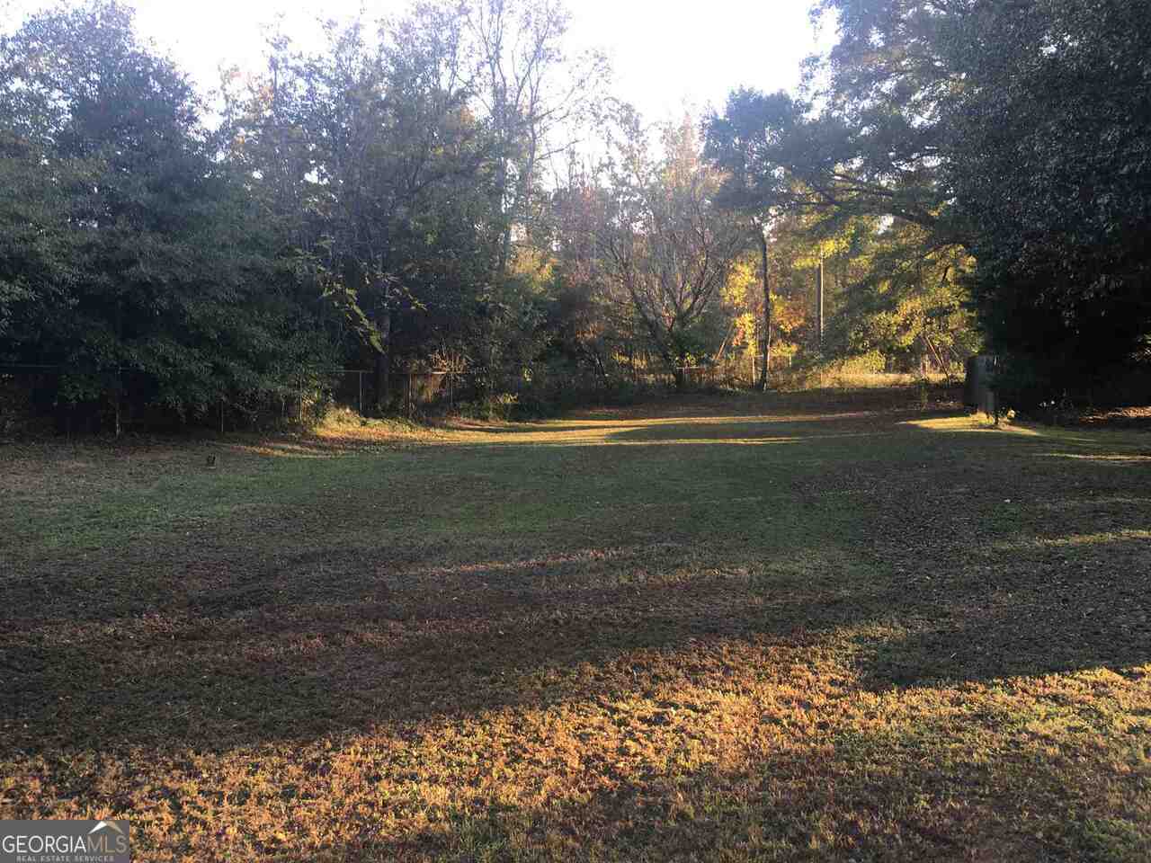 1810 Highway 138 E