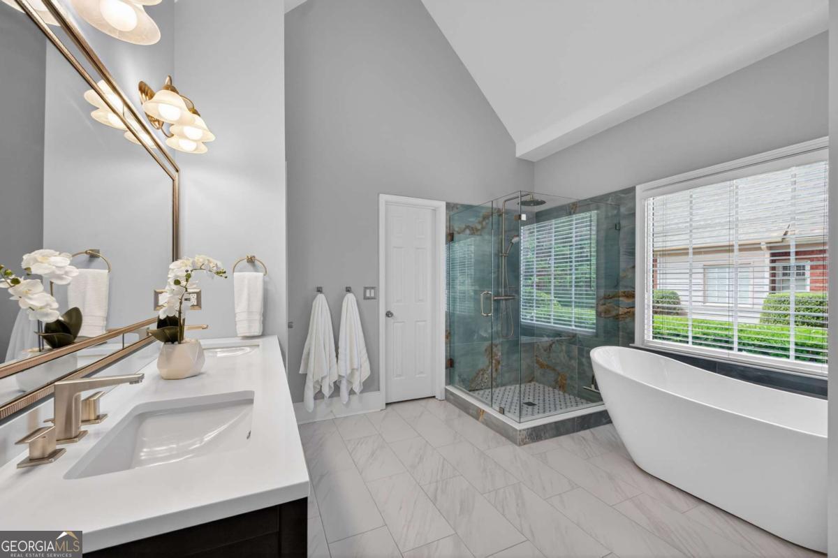 6545 Wedgewood Chase