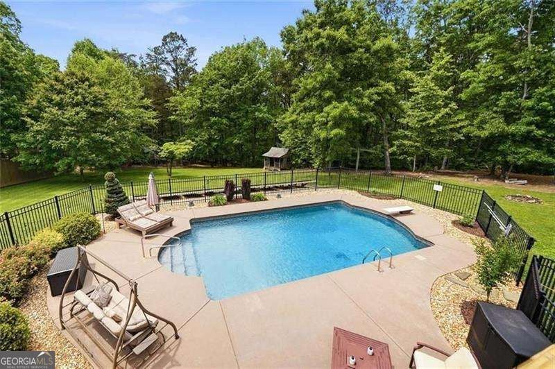 2235 Lower Burris RD