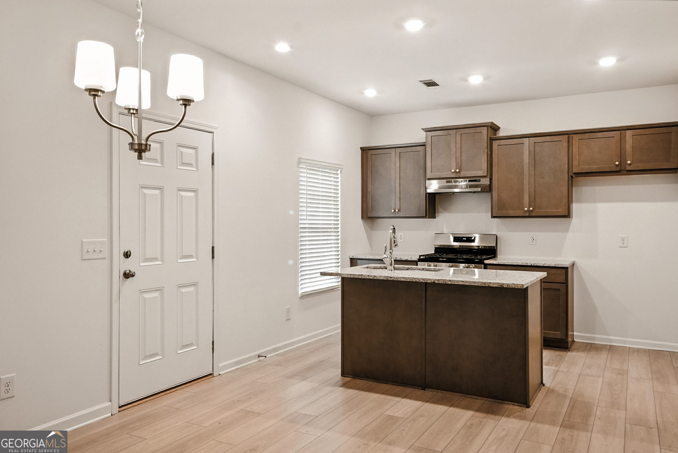 112 Berry DR 25