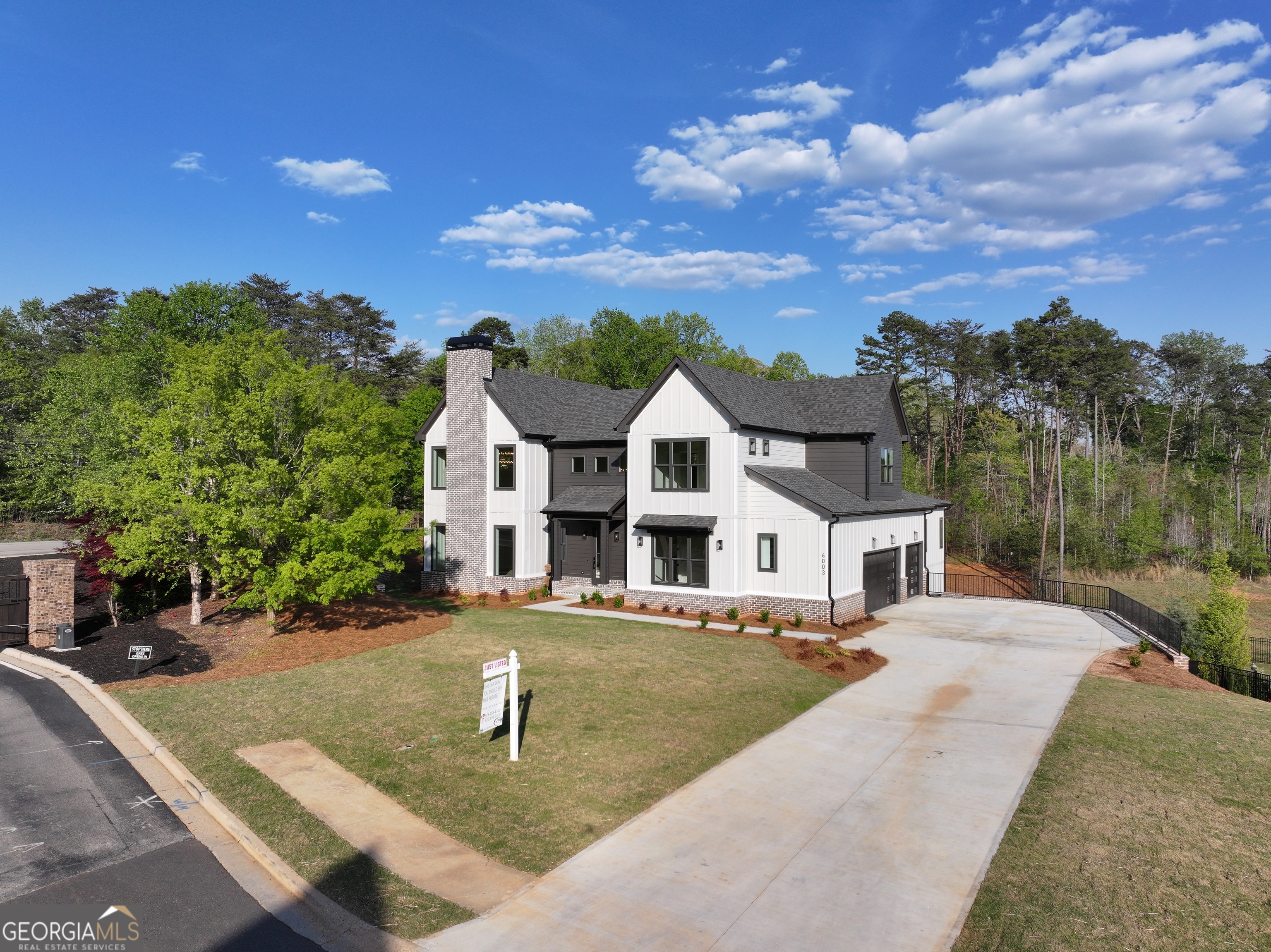 6003 Bluewater BLVD
