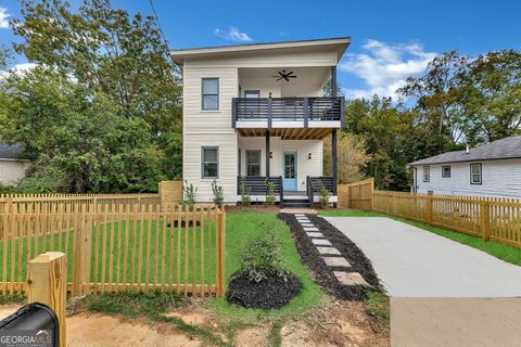 Photo of 961 Ashby Circle NW, Atlanta, GA 30314 (MLS # 10641310)