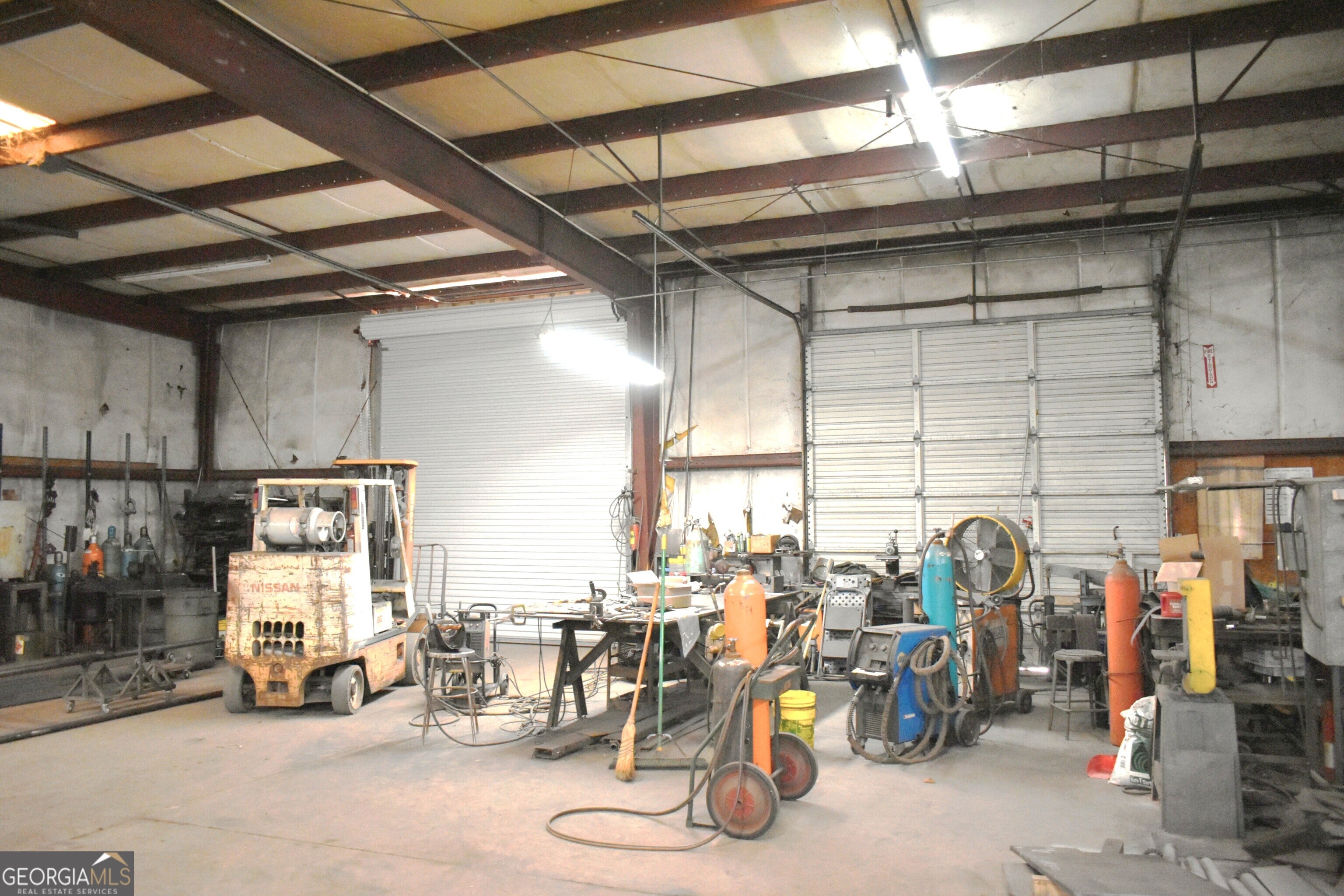 908 Harris Industrial BLVD