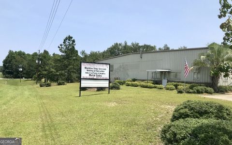Photo of 908 Harris Industrial Blvd, Vidalia, GA 30474 (MLS # 10698016)