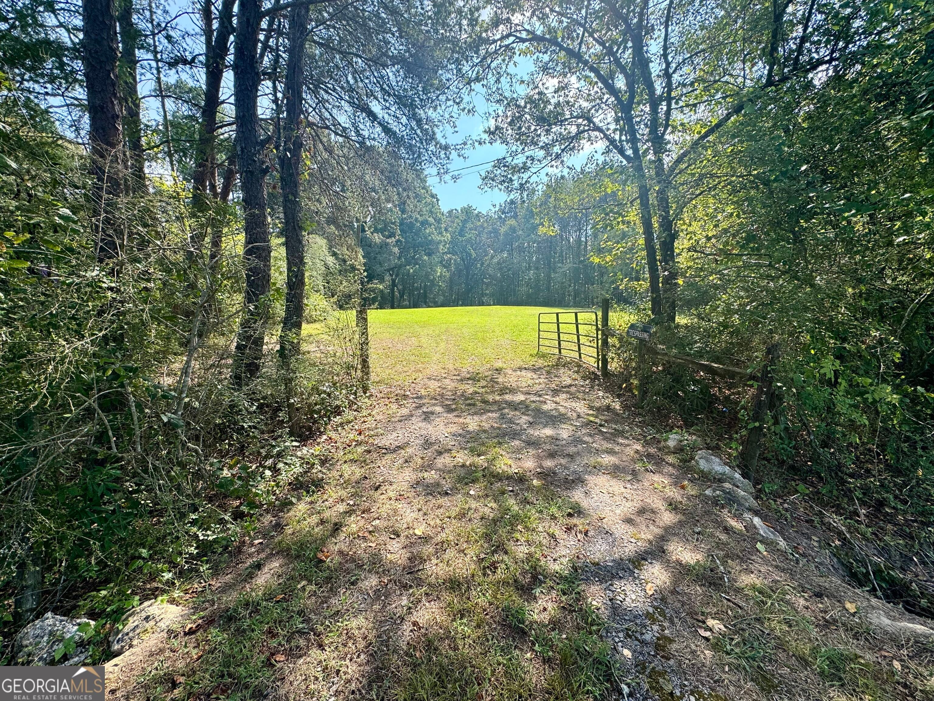 17 Farm RD