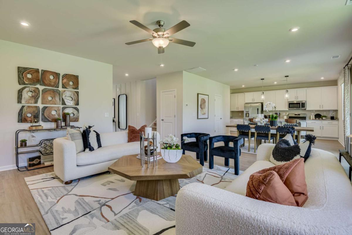 507 Regency TRL