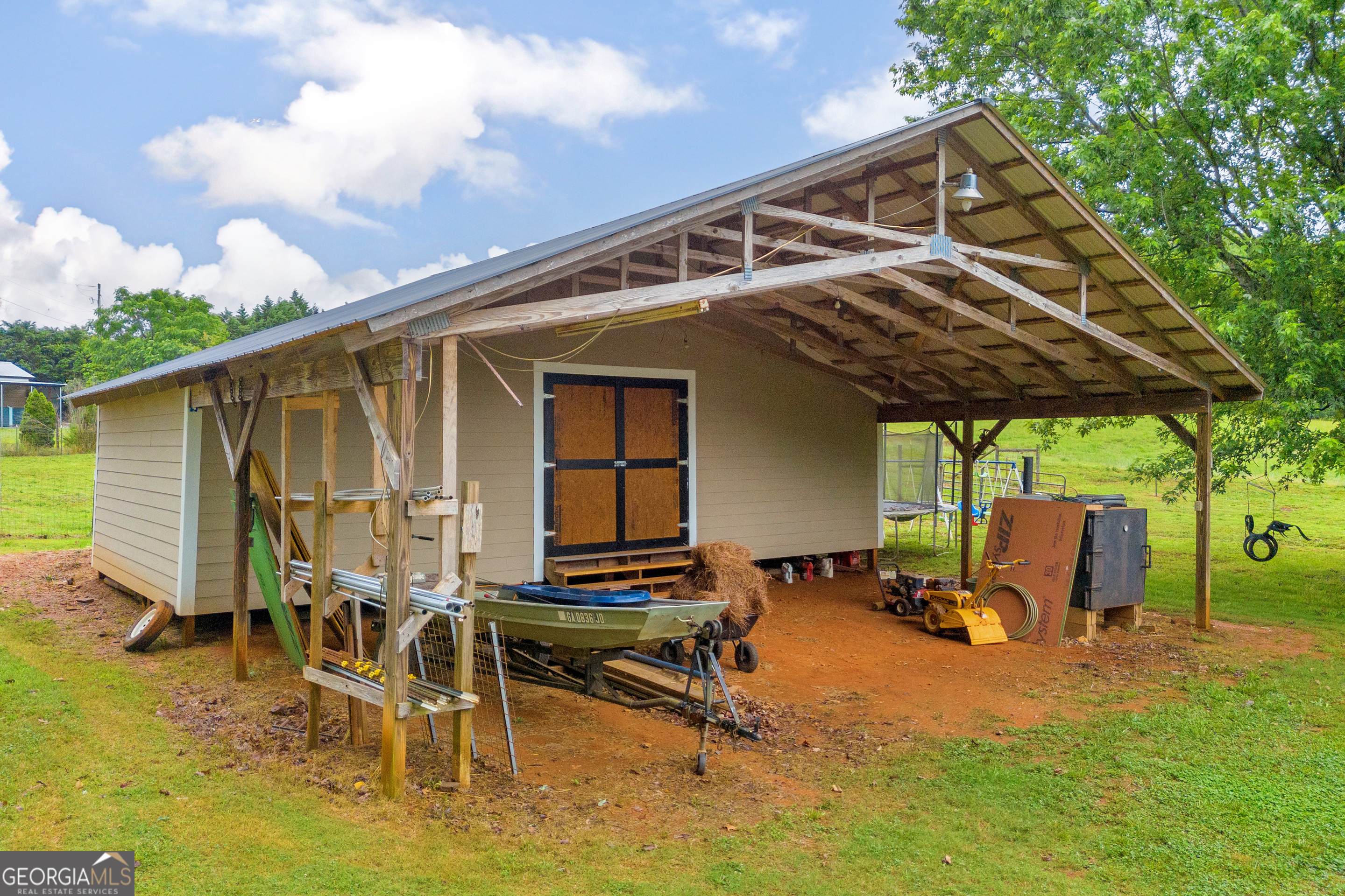 241 Thomas RD