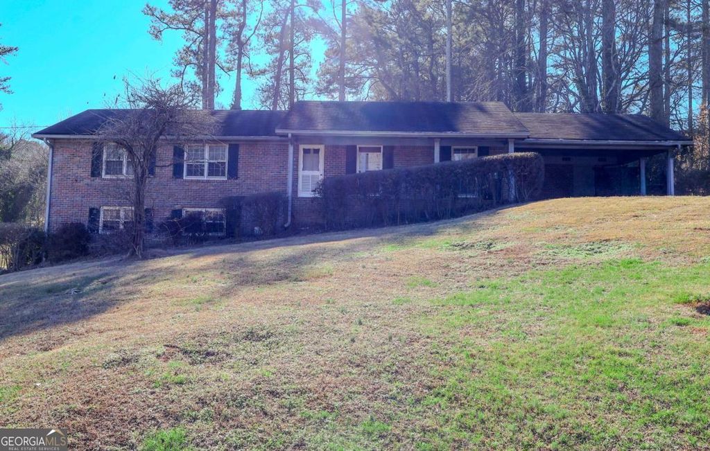 Photo of 6158 Tracy Valley Drive, Norcross, GA 30093 (MLS # 10691107)