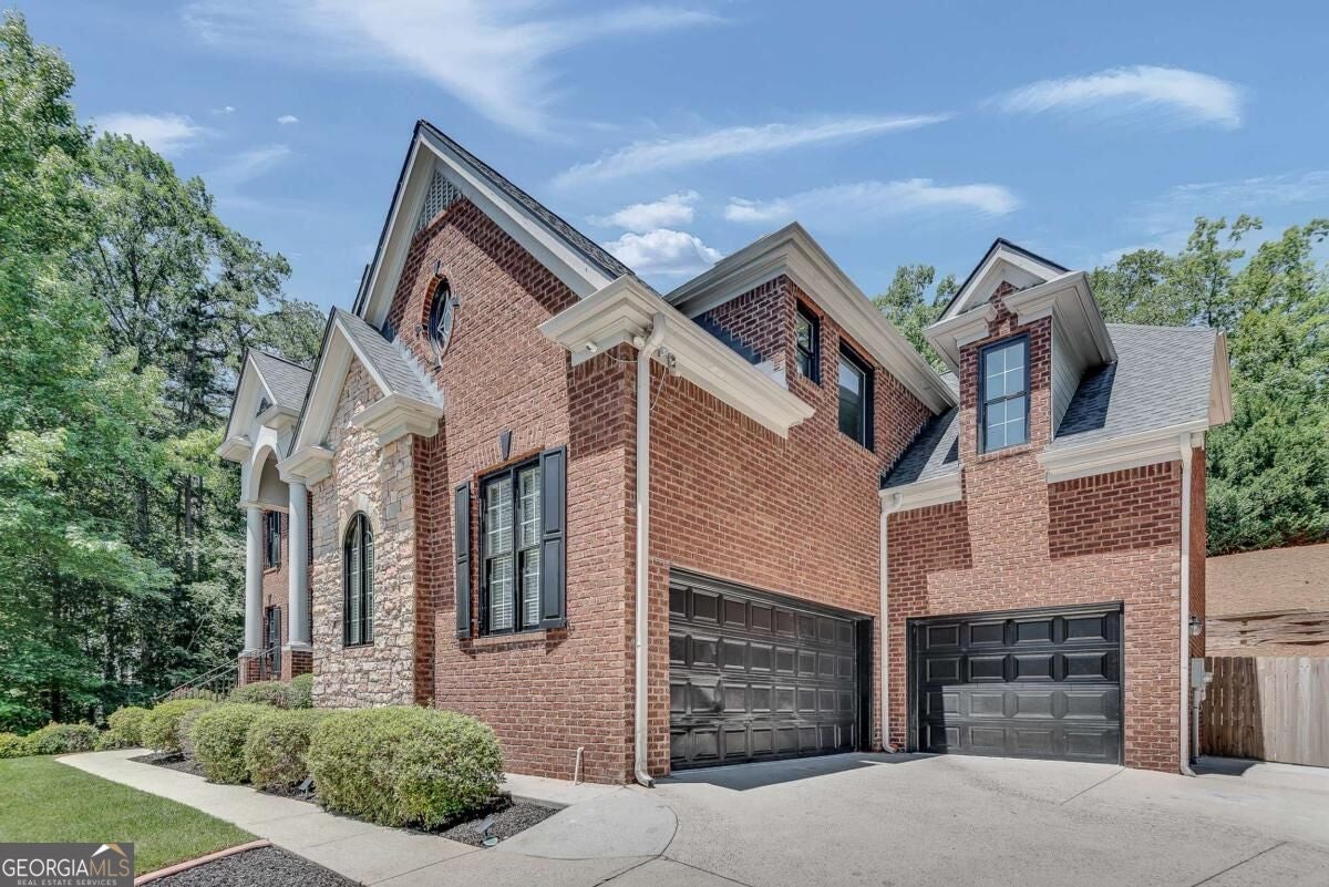 1370 Boomer CIR
