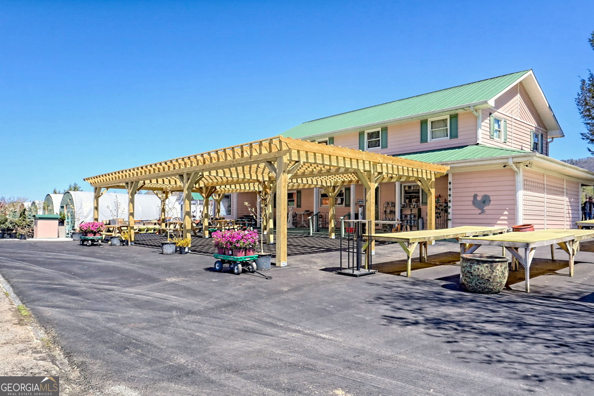 4772 Highway 441 N