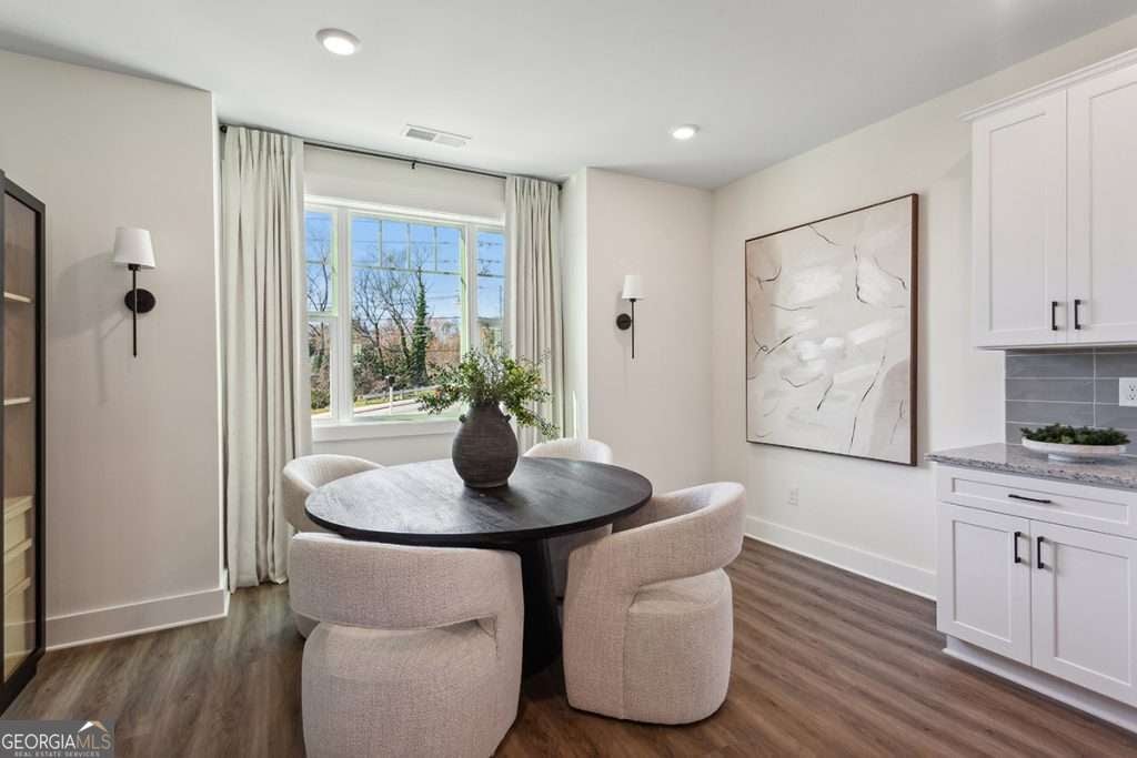 205 Mission WAY