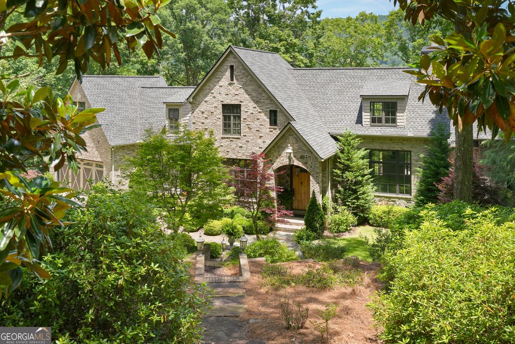 Photo of 125 Crabapple Ct, Clarkesville, GA 30523 (MLS # 10782377)