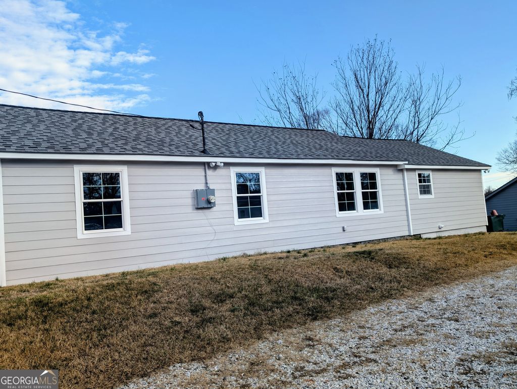 Photo of 481 W Currahee Street, Toccoa, GA 30577 (MLS # 10687234)