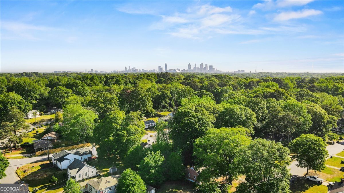 1147 Graymont DR SW