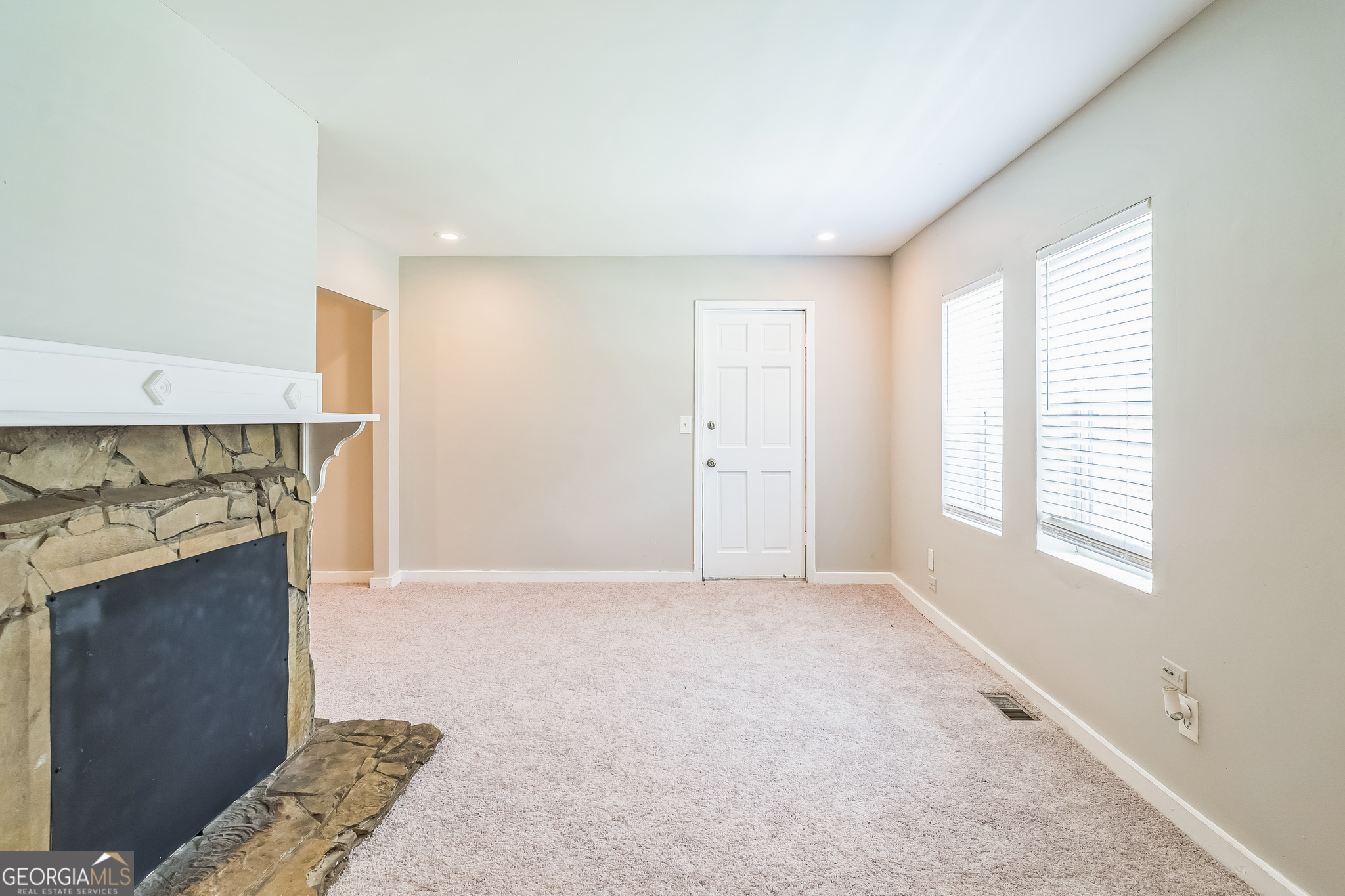 1381 Sharon ST SW