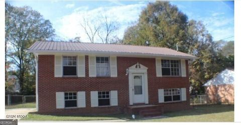 423 Alabama AVE Warner Robins GA 31093
