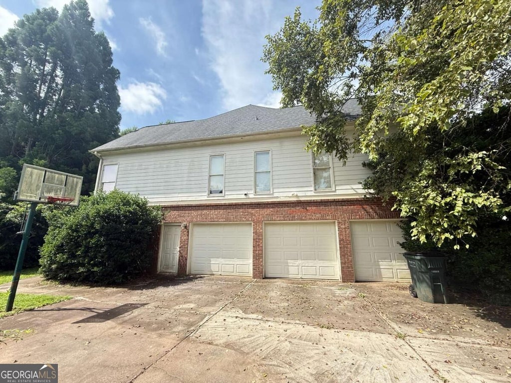 Photo of 8521 Parkview Court, Monroe, GA 30656 (MLS # 10855243)