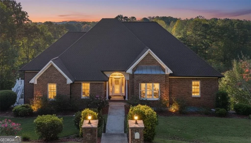 55 Rocky Circle NE