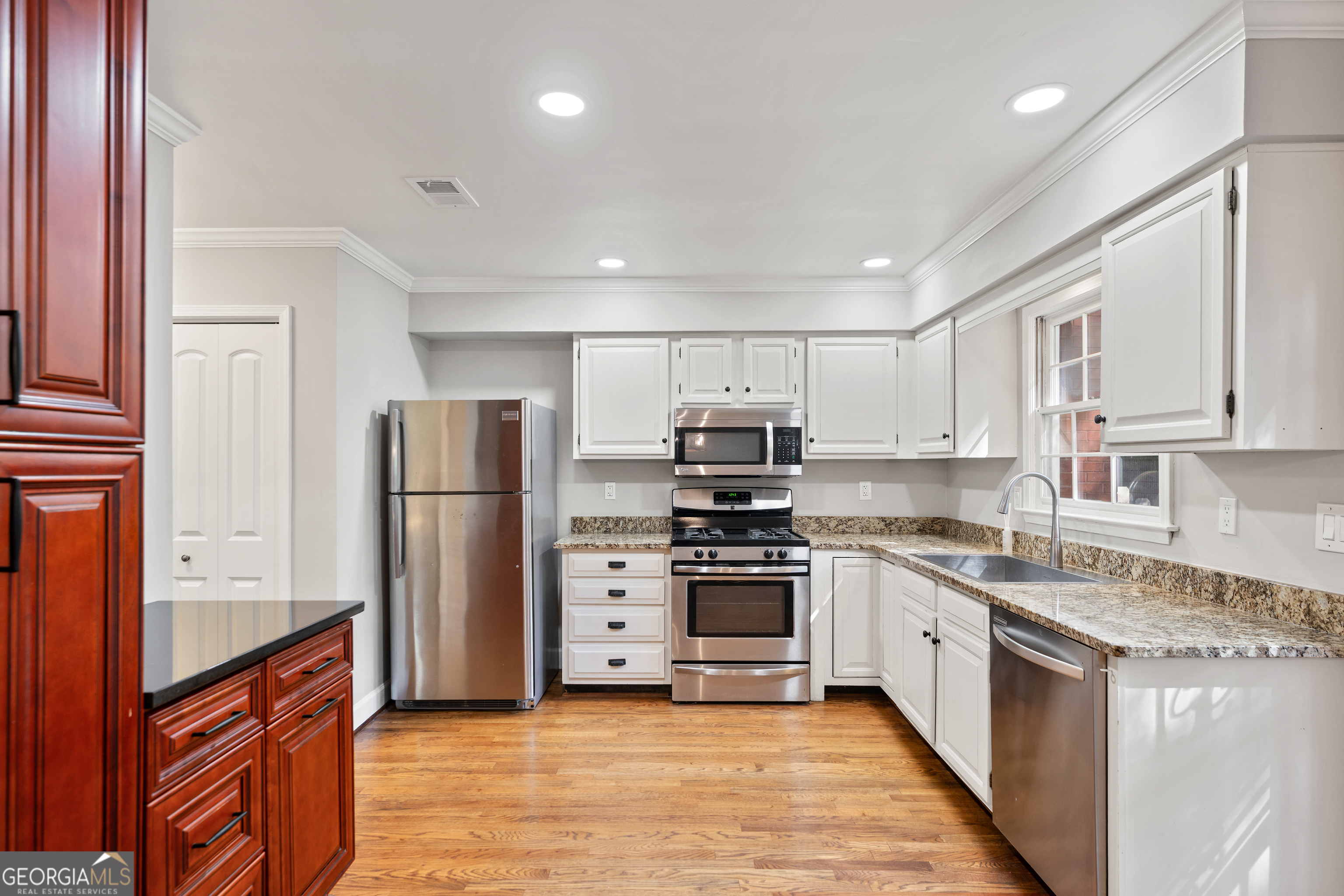 Defoors Mill - Residential