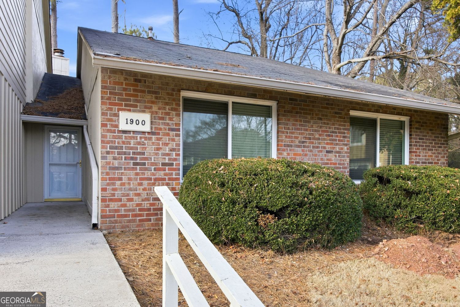 1900 Powers Ferry TRCE SE