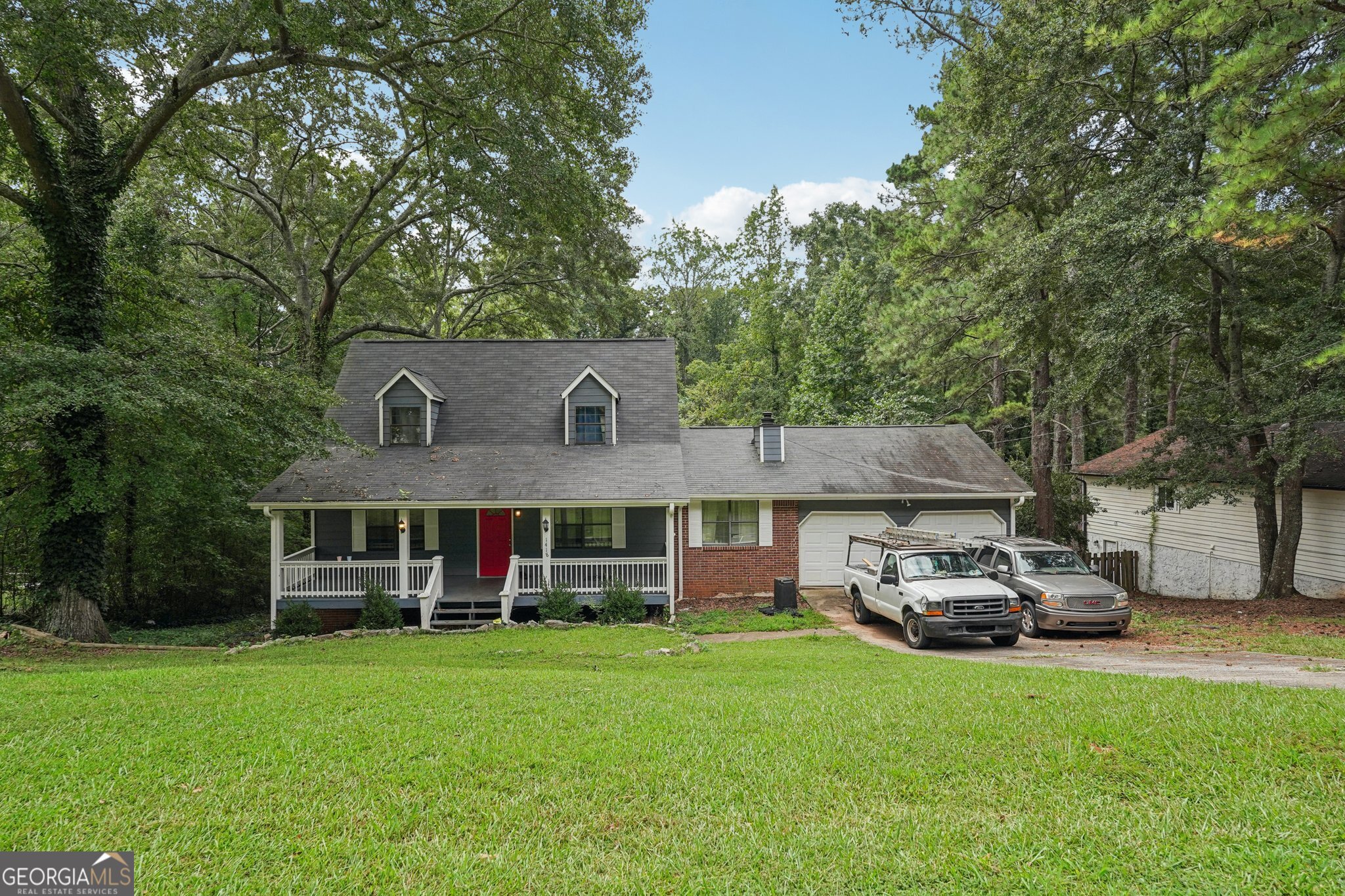 ** ASSUMABLE INTEREST RATE ** Investor & Cash Buyer Opportunity! Welcome to 1418 Winchester Trail in Riverdale-a spacious 3 bedroom, 2-bath split-level home with huge potential. Located in a quiet neighborhood with no HOA, this property is perfect for investors, fix-and-flip buyers, or anyone looking to add strong value to their portfolio. Inside, the home features a flexible floor plan with generous living areas, a functional kitchen layout, and plenty of natural light. The primary suite offers comfort and privacy, while the additional bedrooms provide ample space for family or tenants. The large lot and private backyard make it ideal for entertaining, future upgrades, or rental income opportunities. With easy access to shopping, schools, and highways, this property sits in a highly convenient location. Serious buyers-don't wait! Schedule your private showing today and secure this opportunity before it's gone.