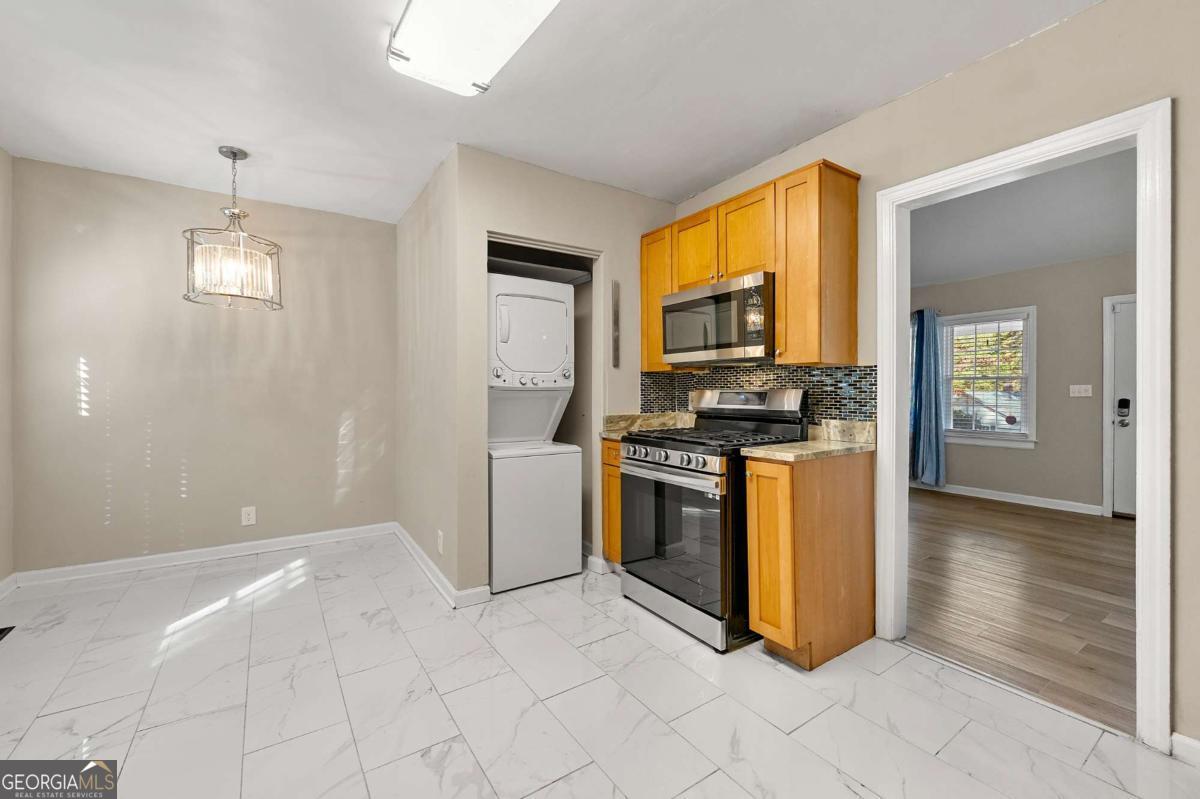 East Point, Georgia 30344, United States, 3 Bedrooms Bedrooms, ,1 BathroomBathrooms,Residential,Active,6268