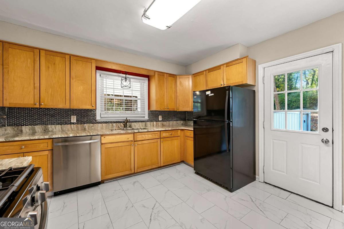 East Point, Georgia 30344, United States, 3 Bedrooms Bedrooms, ,1 BathroomBathrooms,Residential,Active,6268