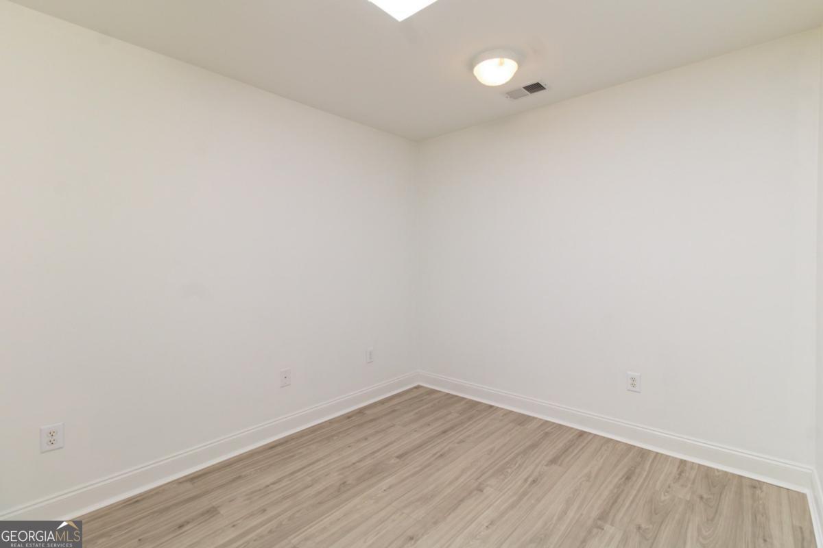 McNutt Creek - Residential