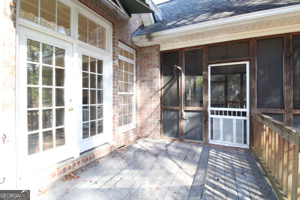 McNutt Creek - Residential