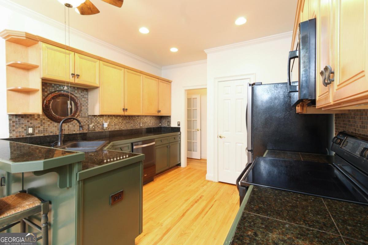 McNutt Creek - Residential