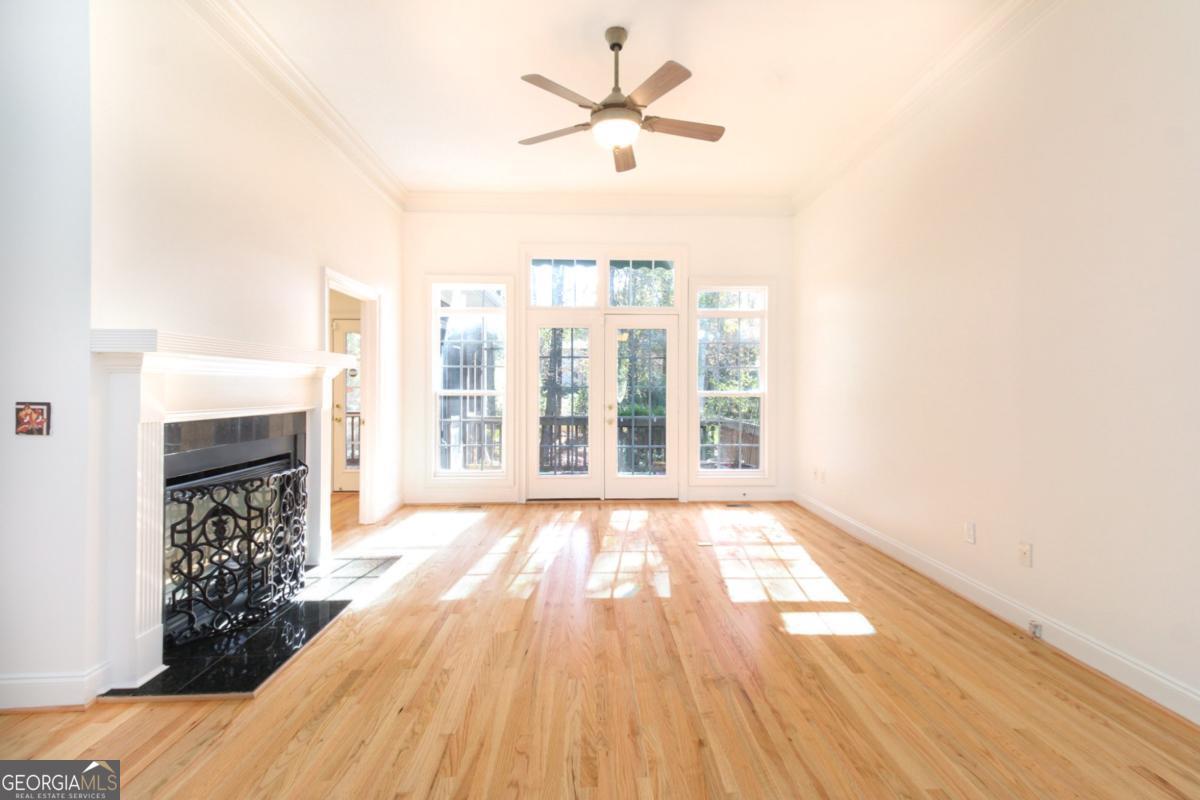 McNutt Creek - Residential