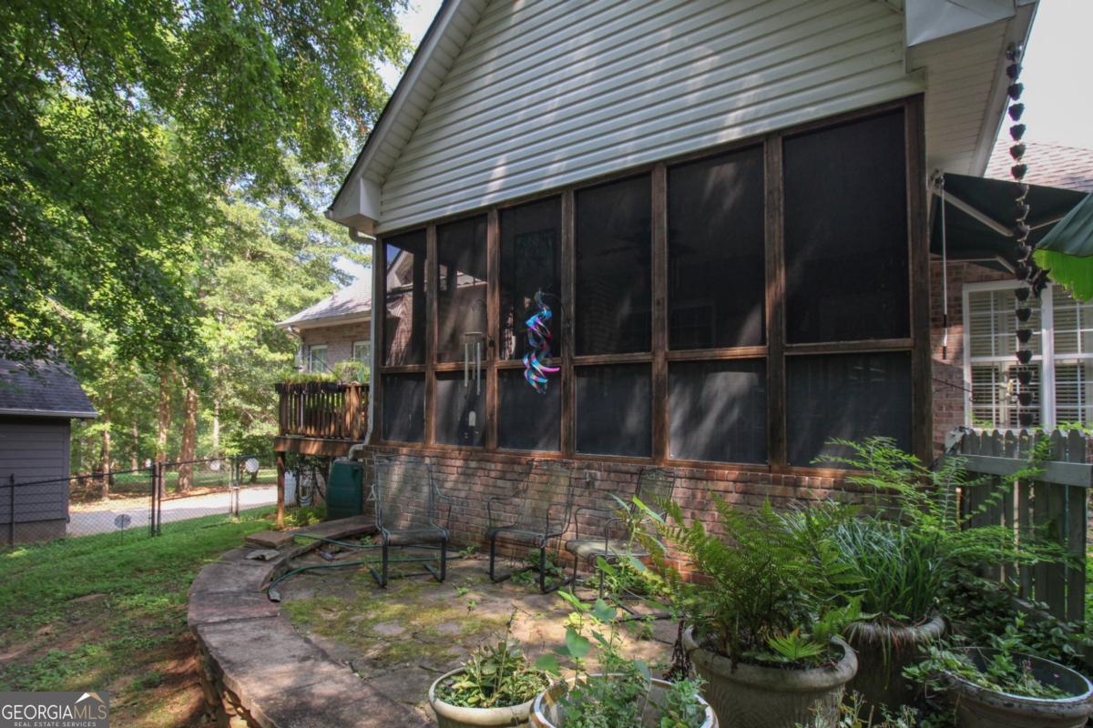 McNutt Creek - Residential