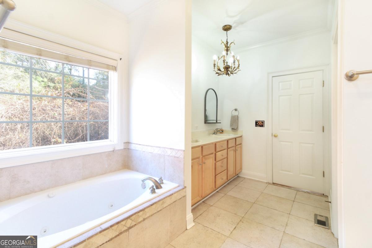 McNutt Creek - Residential