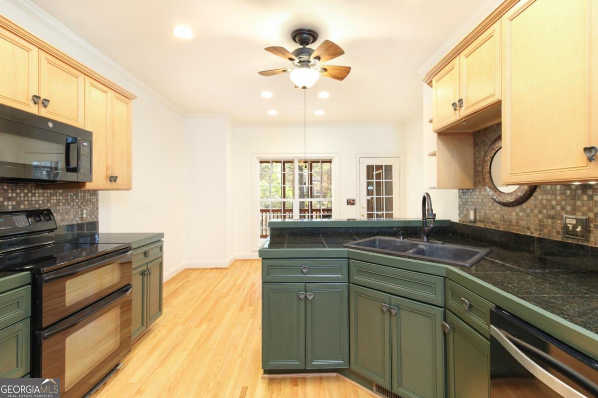 McNutt Creek - Residential