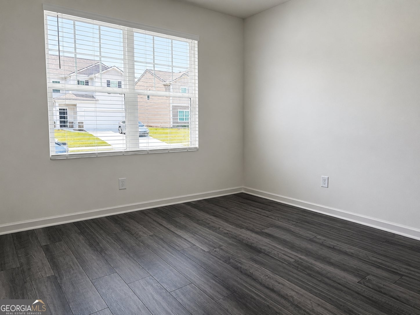 43 Ellenore DR