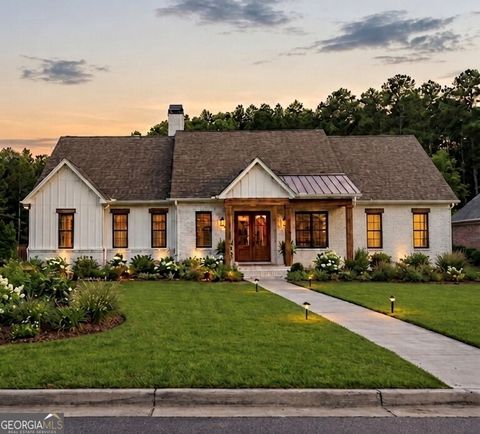 Photo of 171 Nelson Boulevard NW, Rome, GA 30165 (MLS # 10675010)