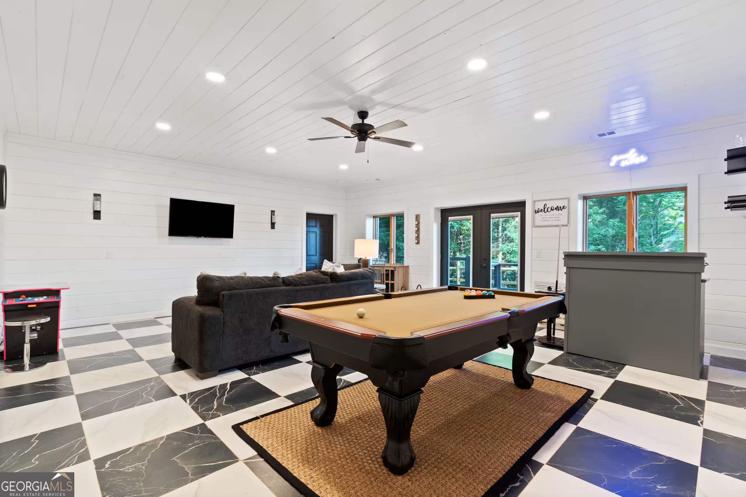 183 Cozy Acres LN