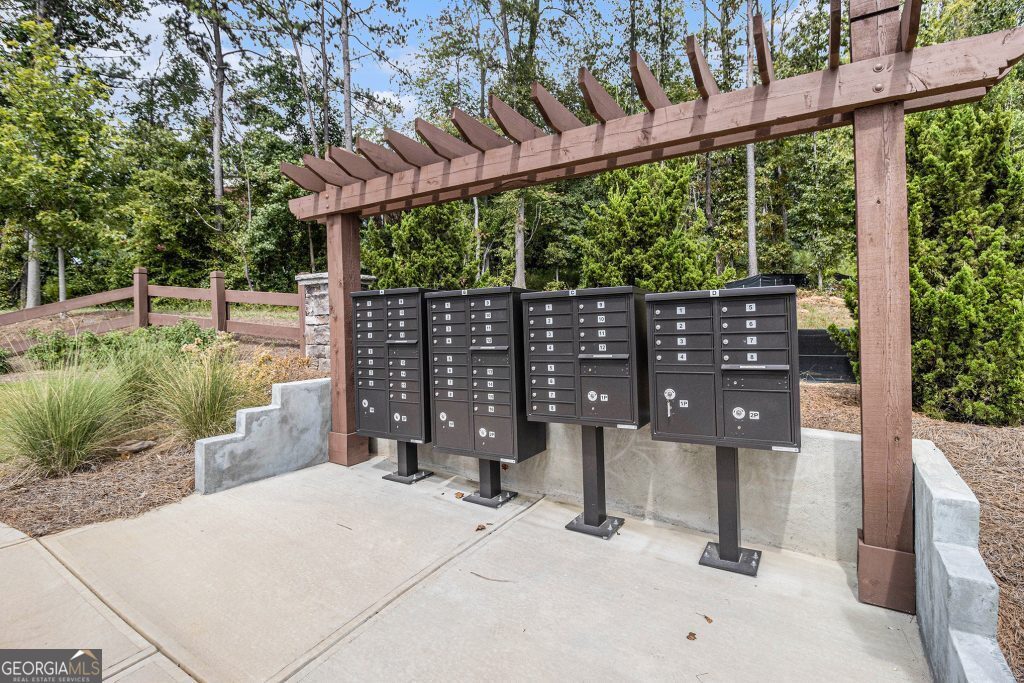 1195 Park Center CIR