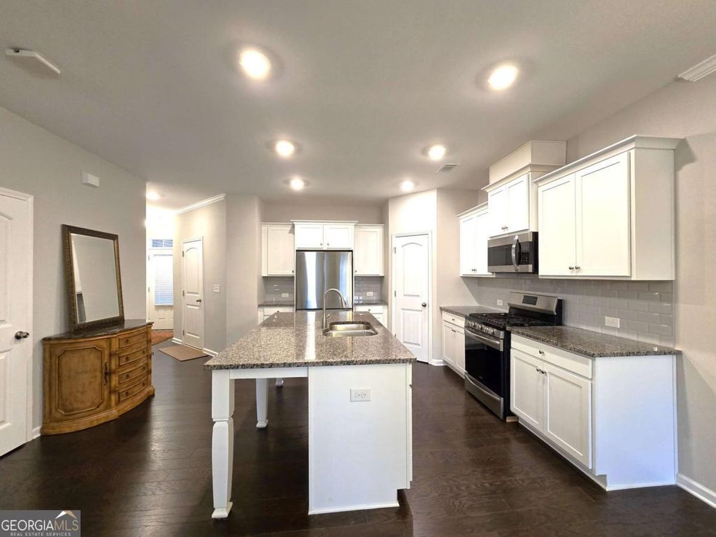 Photo of 1326 Lanier Vista Drive, Buford, GA 30518 (MLS # 10671541)