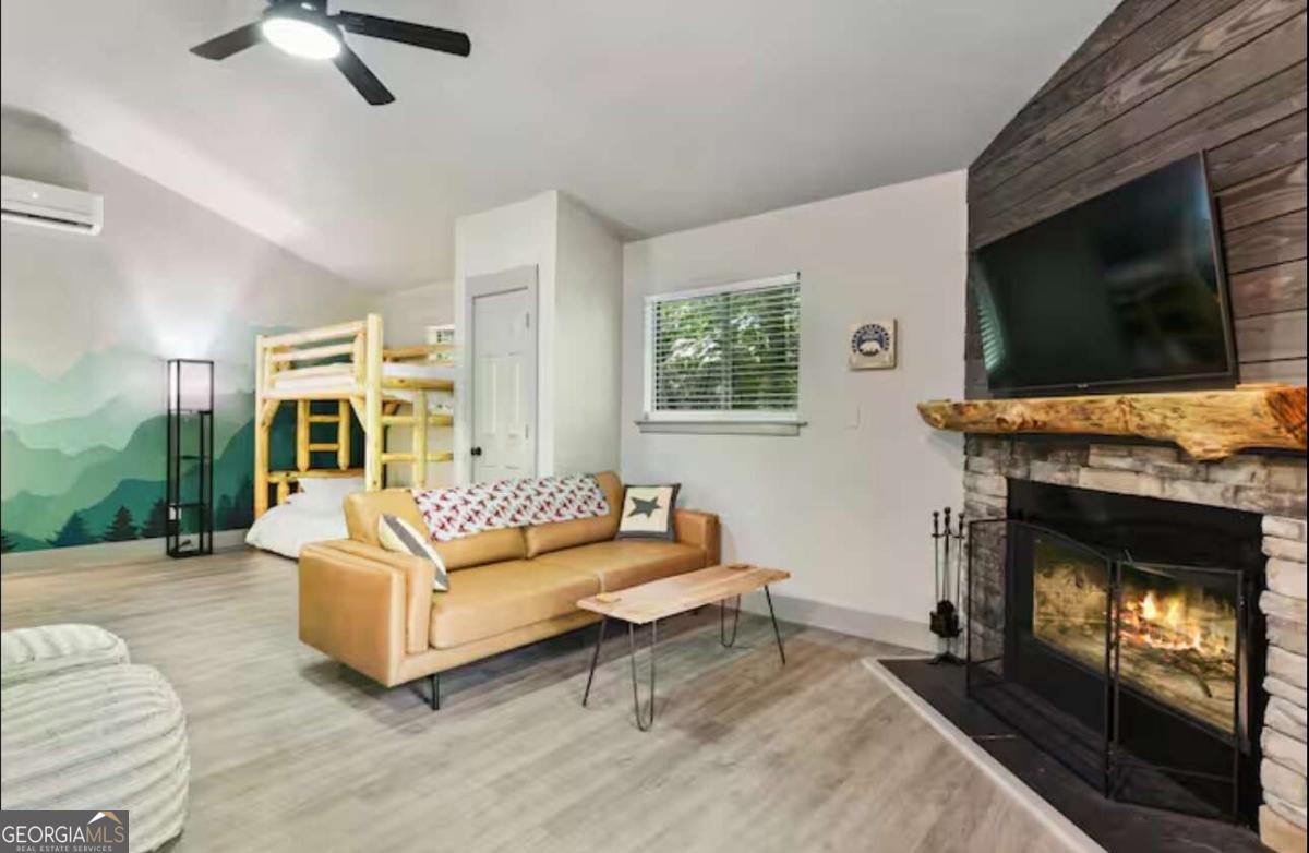 139 Country Breeze DR