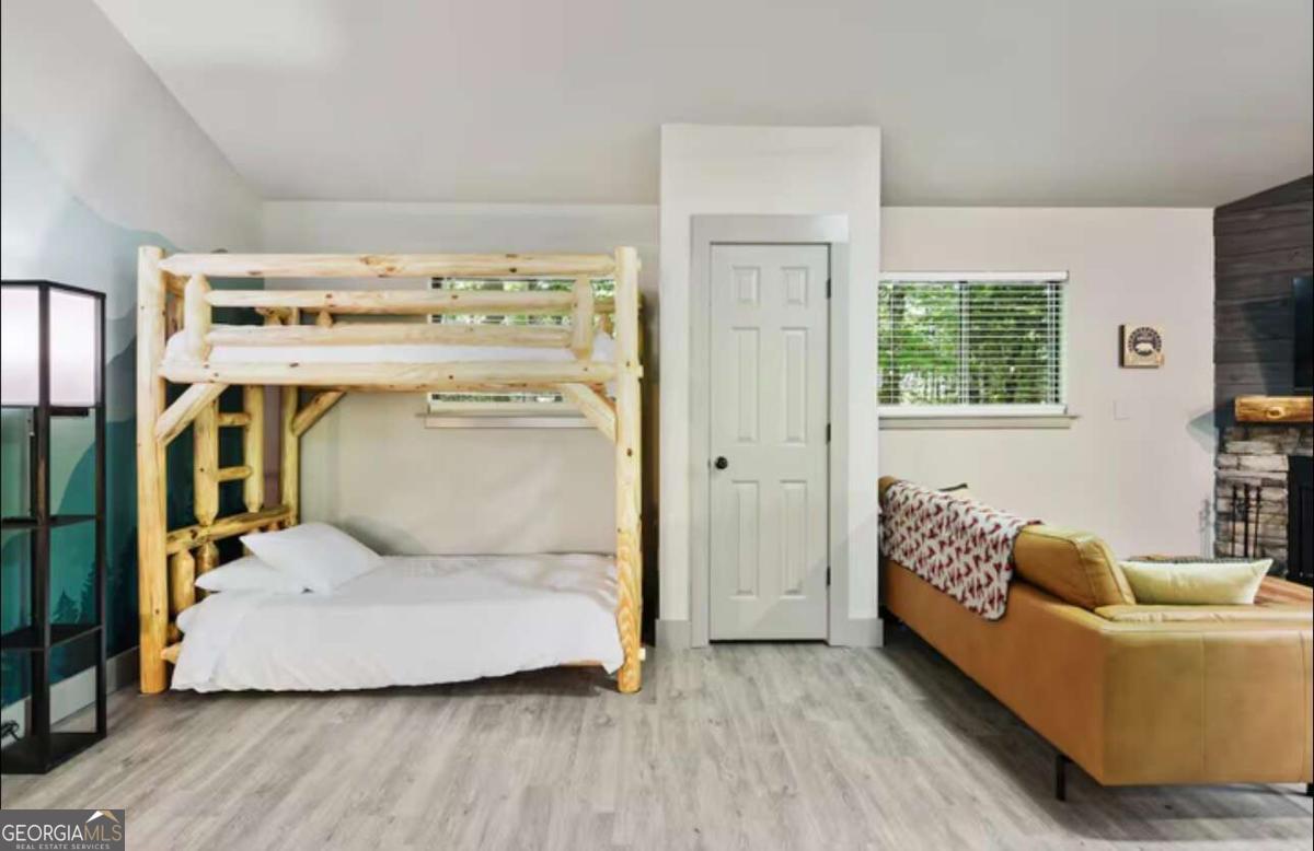 139 Country Breeze DR