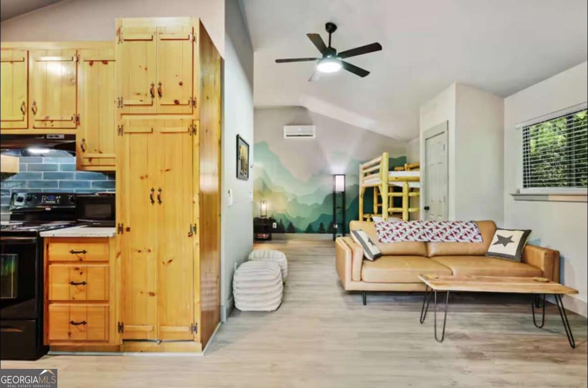 139 Country Breeze DR