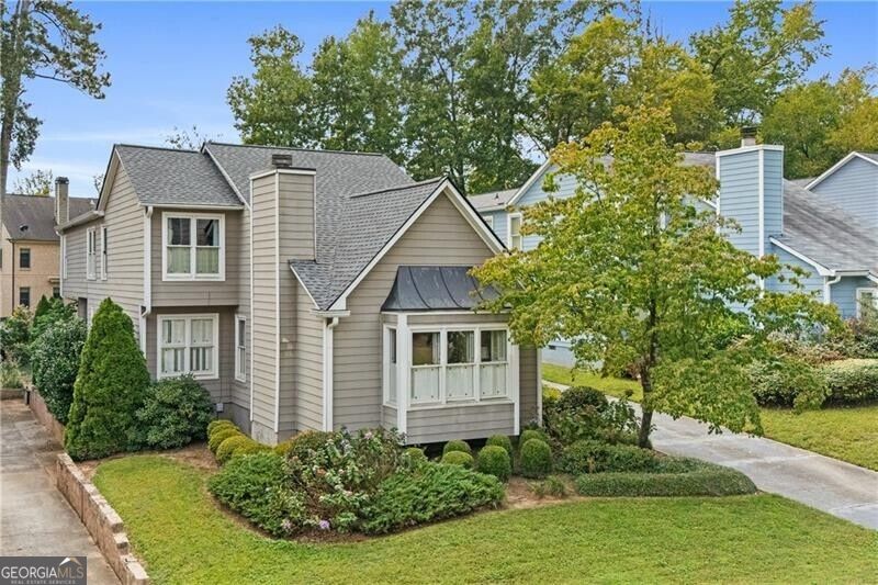 Photo of 1055 Club Place NE, Atlanta, GA 30319 (MLS # 10871200)