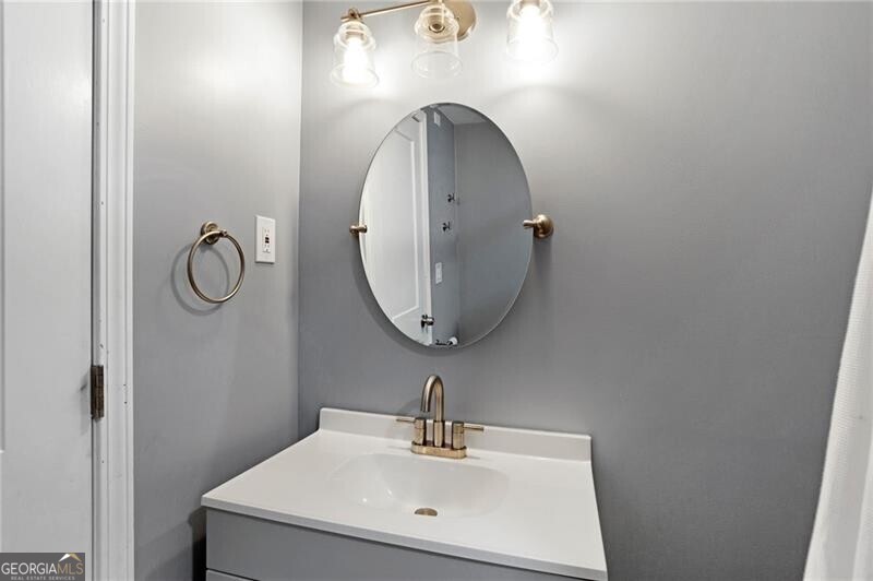 Smyrna, Georgia 30080, United States, 4 Bedrooms Bedrooms, ,4 BathroomsBathrooms,Residential,Active,141526