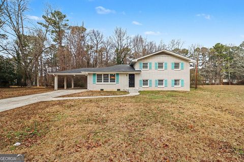 Photo of 1489 Pine Drive, Atlanta, GA 30349 (MLS # 10690327)