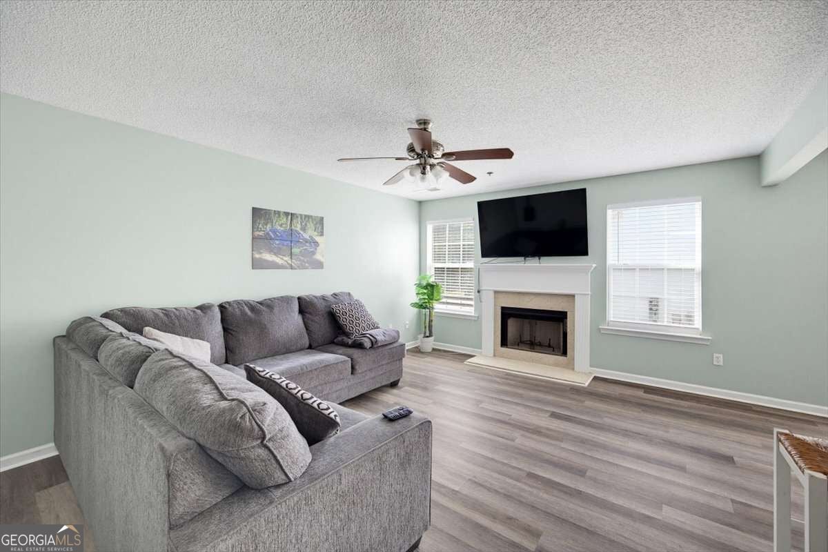 245 Cottonwood Creek CIR